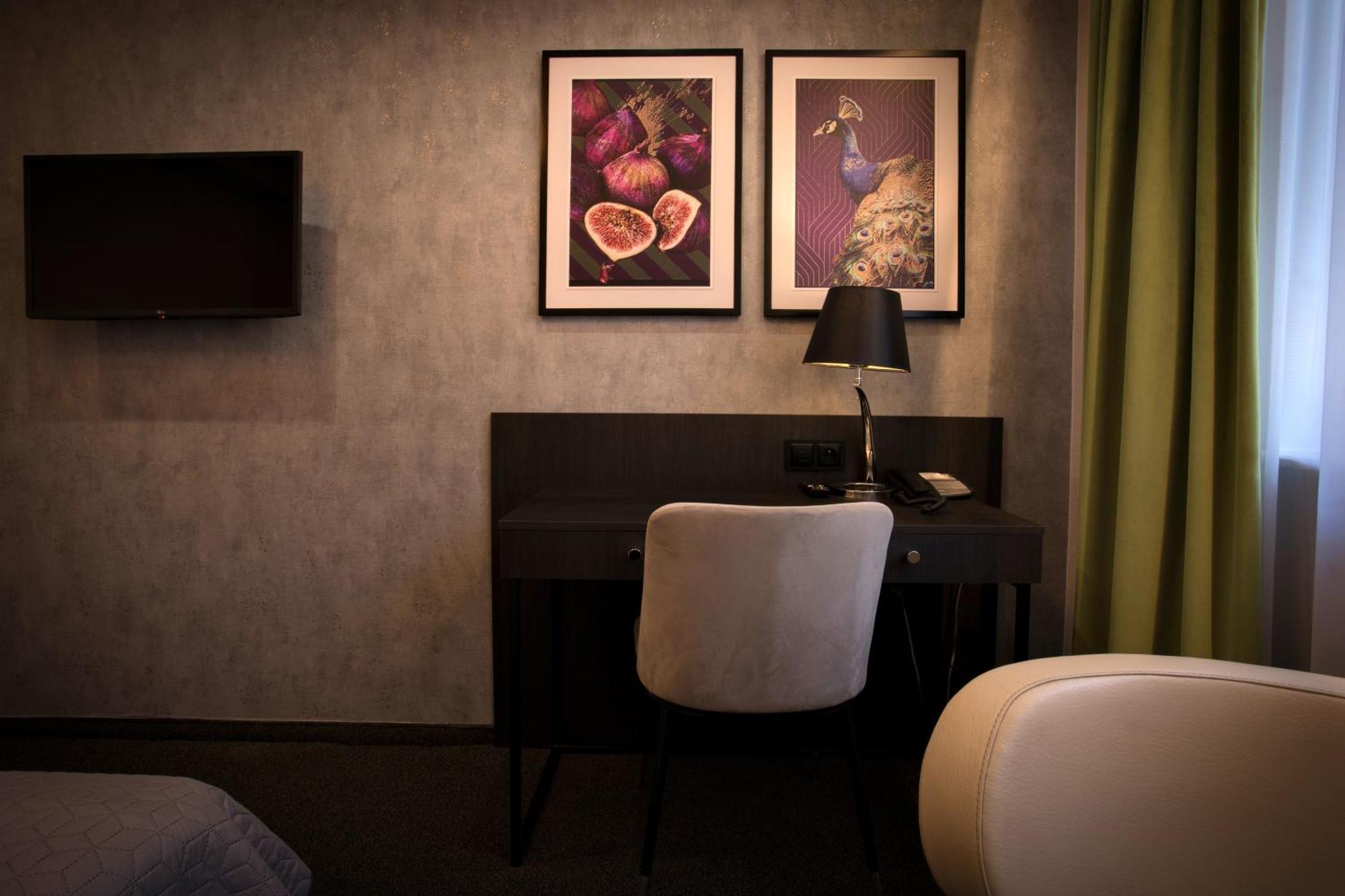 Hotel Atrium คราคูฟ ภายนอก รูปภาพ