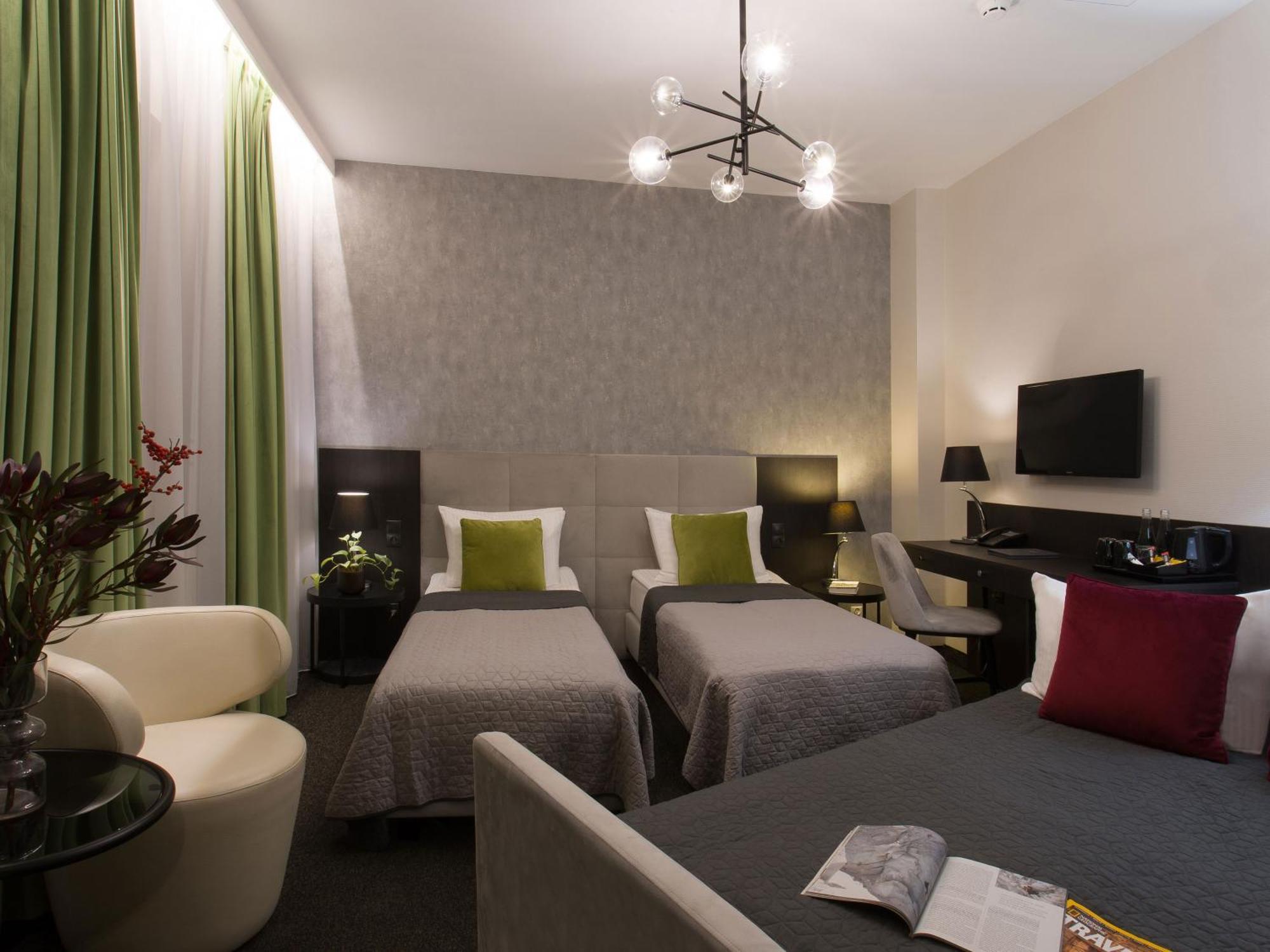 Hotel Atrium คราคูฟ ภายนอก รูปภาพ