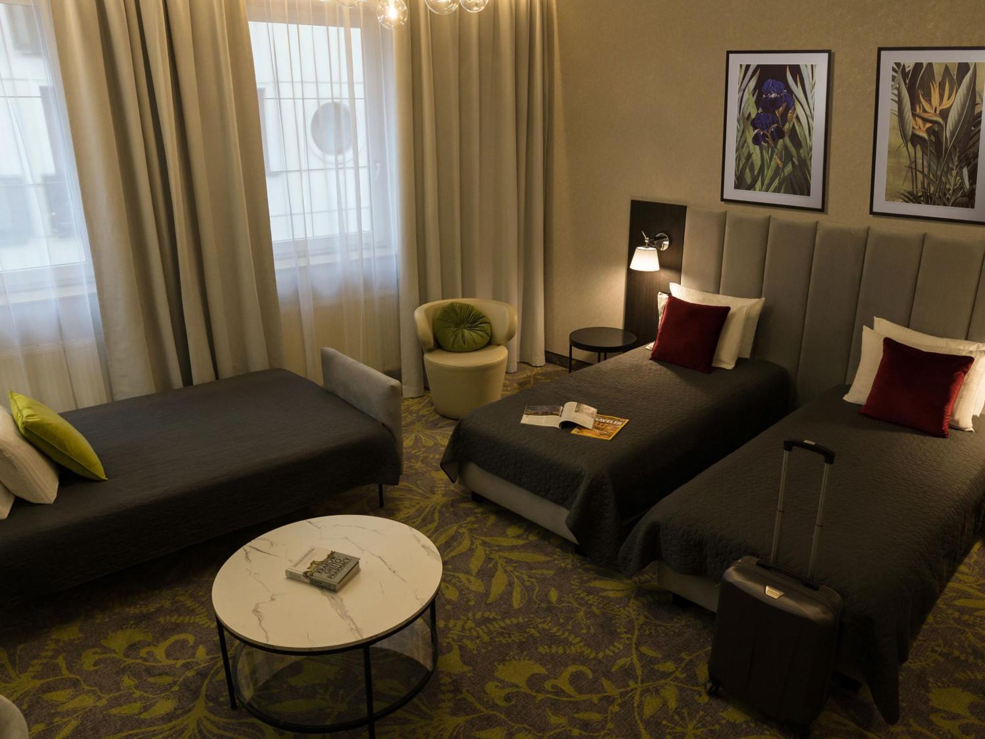 Hotel Atrium คราคูฟ ภายนอก รูปภาพ